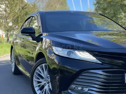 Toyota Camry 2019 года за 13 300 000 тг. в Астана – фото 3