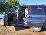 Kia Carnival 2002 годаүшін1 500 000 тг. в Шахтинск – фото 2