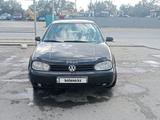 Volkswagen Golf 2001 годаfor2 000 000 тг. в Актобе