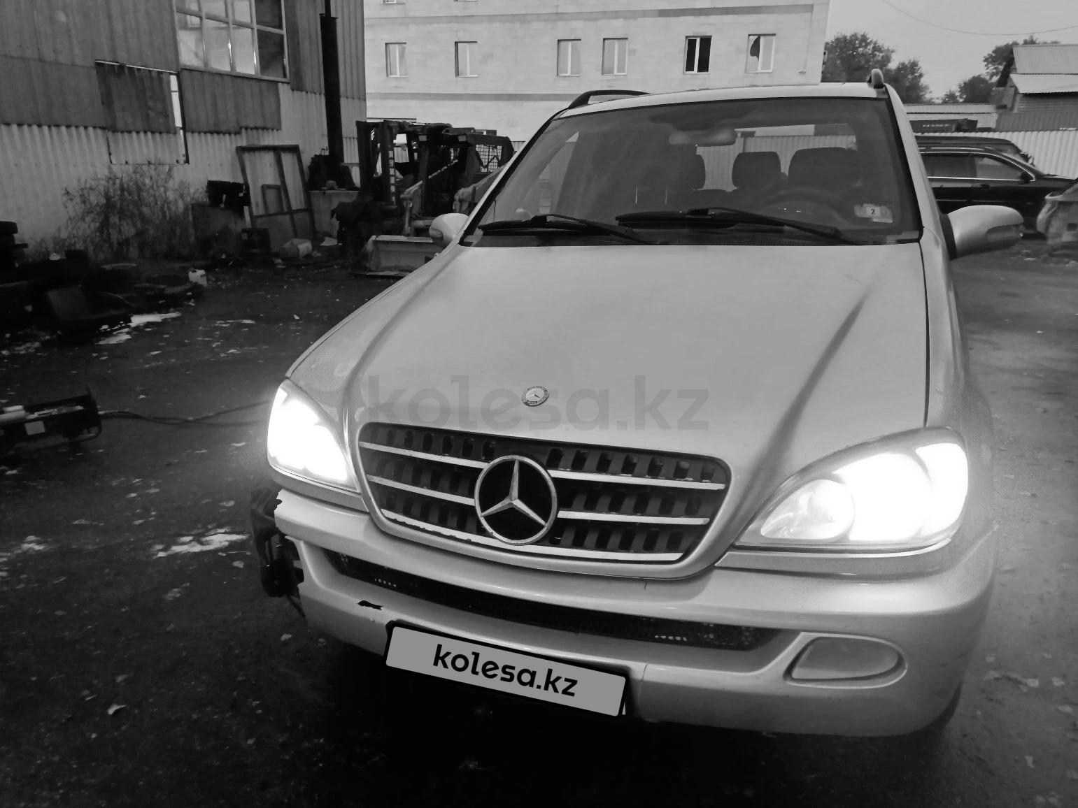 Mercedes-Benz ML 500 2002 г.