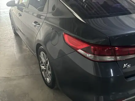Kia K5 2015 года за 8 600 000 тг. в Астана – фото 5