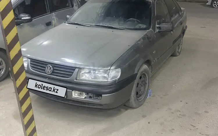 Volkswagen Passat 1994 годаfor1 100 000 тг. в Сарыагаш