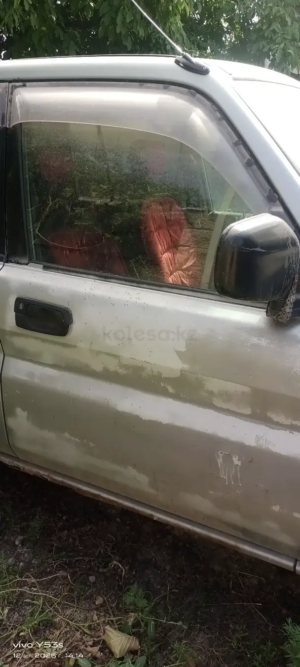Mitsubishi Pajero iO, 1998