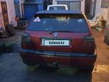 Volkswagen Golf 2003 годаүшін2 300 000 тг. в Талгар