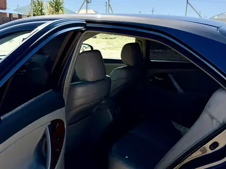 Toyota Camry 2010 года за 8 000 000 тг. в Актобе – фото 12