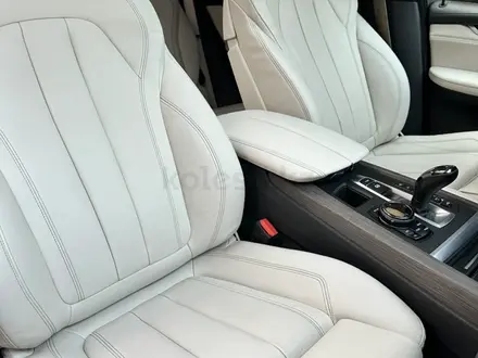 BMW X5 2017 года за 16 900 000 тг. в Алматы – фото 19