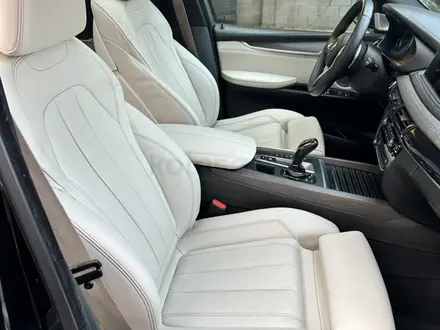 BMW X5 2017 года за 16 900 000 тг. в Алматы – фото 20