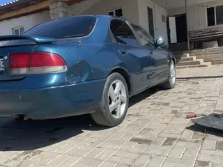 Mazda Cronos