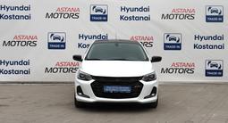 Chevrolet Onix Premier 2 2023 года за 6 090 000 тг. в Костанай – фото 2