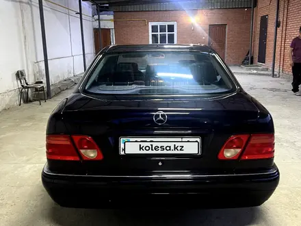 Mercedes-Benz E 240 1997 года за 4 300 000 тг. в Кызылорда – фото 6