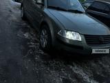 Volkswagen Passat 2001 годаfor3 000 000 тг. в Астана – фото 2