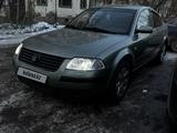 Volkswagen Passat 2001 годаfor3 000 000 тг. в Астана