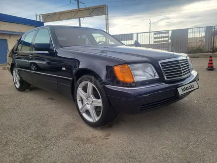 Mercedes-Benz S 320 1997 года за 3 800 000 тг. в Актау – фото 2
