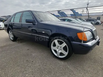 Mercedes-Benz S 320 1997 года за 3 800 000 тг. в Актау – фото 9