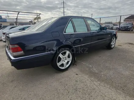 Mercedes-Benz S 320 1997 года за 3 800 000 тг. в Актау – фото 13