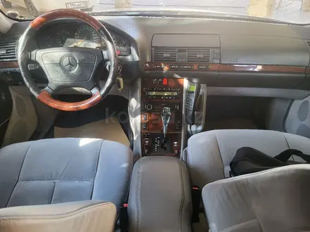 Mercedes-Benz S 320 1997 года за 3 800 000 тг. в Актау – фото 22