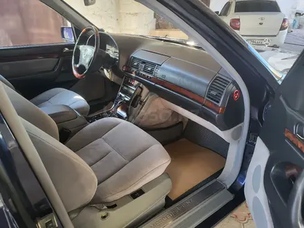 Mercedes-Benz S 320 1997 года за 3 800 000 тг. в Актау – фото 25