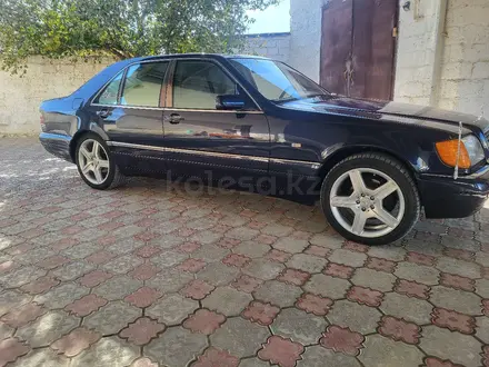 Mercedes-Benz S 320 1997 года за 3 800 000 тг. в Актау – фото 26