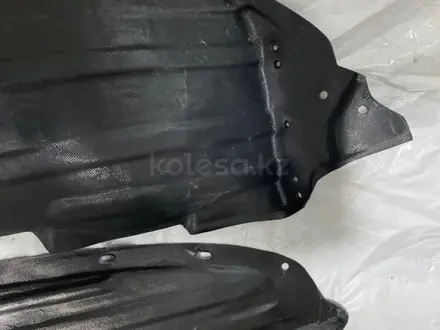 Передний подкрыльник — Toyota RAV4 2000-2005 за 5 000 тг. в Алматы – фото 5