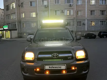 Toyota Sequoia 2006 года за 8 000 000 тг. в Актау