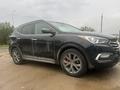 Hyundai Santa Fe 2017 года за 8 000 000 тг. в Актобе
