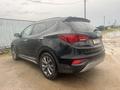Hyundai Santa Fe 2017 года за 8 000 000 тг. в Актобе – фото 4