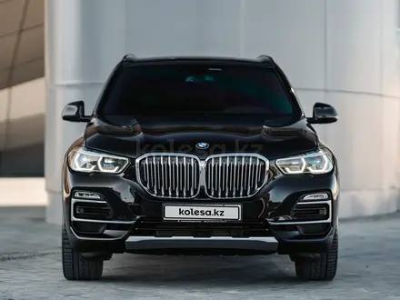 BMW X5 2020 года за 45 000 000 тг. в Астана