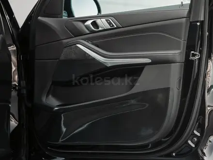 BMW X5 2020 года за 45 000 000 тг. в Астана – фото 34