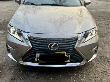 Lexus ES 250 2016 года за 16 000 000 тг. в Алматы