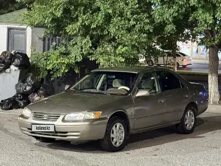 Toyota Camry 1999 года за 2 550 000 тг. в Шымкент – фото 3