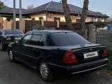 Mercedes-Benz C 200 1994 годаүшін1 800 000 тг. в Жанаарка – фото 2