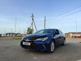 Toyota Camry 2015 года за 9 500 000 тг. в Атырау – фото 2