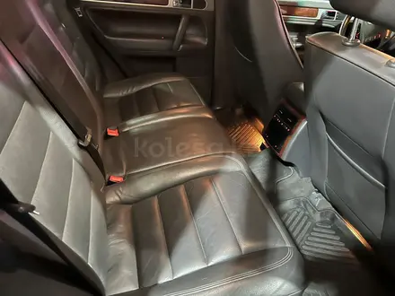Volkswagen Touareg 2006 года за 5 000 000 тг. в Астана – фото 11