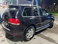 Volkswagen Touareg 2006 года за 5 000 000 тг. в Астана – фото 13