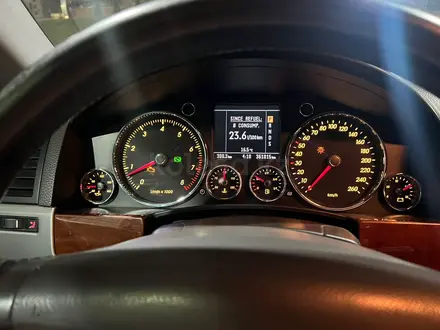 Volkswagen Touareg 2006 года за 5 000 000 тг. в Астана – фото 6