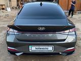 Hyundai Elantra 2023 года за 11 200 000 тг. в Айтеке би – фото 4