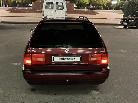 Volkswagen Passat 1995 года за 2 300 000 тг. в Тараз – фото 5