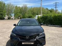 Toyota Camry 2021 года за 13 000 000 тг. в Уральск