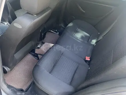 Volkswagen Jetta 2004 года за 2 000 000 тг. в Алматы – фото 4