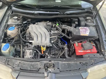 Volkswagen Jetta 2004 года за 2 000 000 тг. в Алматы – фото 5