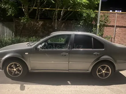 Volkswagen Jetta 2004 года за 2 000 000 тг. в Алматы – фото 8