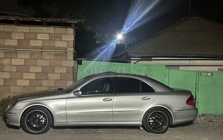 Mercedes-Benz E 320 2004 годаfor5 900 000 тг. в Шымкент