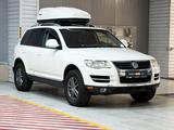 Volkswagen Touareg 2007 года за 6 790 000 тг. в Алматы – фото 3