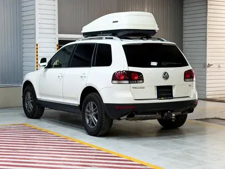 Volkswagen Touareg 2007 года за 6 790 000 тг. в Алматы – фото 5
