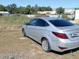 Hyundai Solaris 2014 года за 3 600 000 тг. в Актобе – фото 3