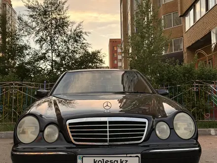 Mercedes-Benz E 320 1999 года за 4 000 000 тг. в Астана