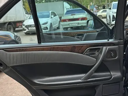 Mercedes-Benz E 320 1999 года за 4 000 000 тг. в Астана – фото 8
