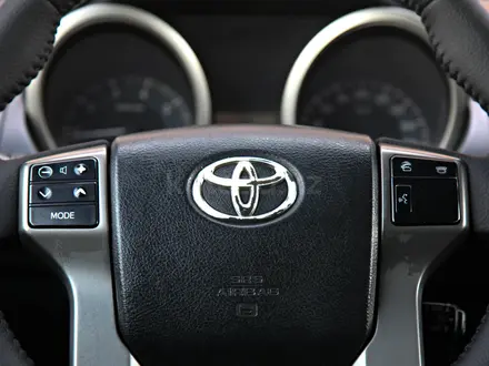 Toyota Land Cruiser Prado 2012 года за 15 630 000 тг. в Алматы – фото 17
