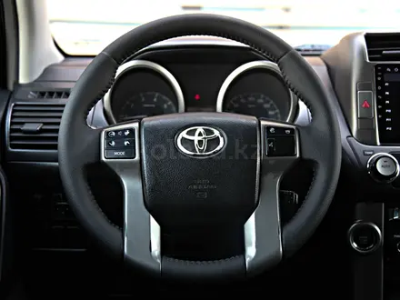 Toyota Land Cruiser Prado 2012 года за 15 630 000 тг. в Алматы – фото 13