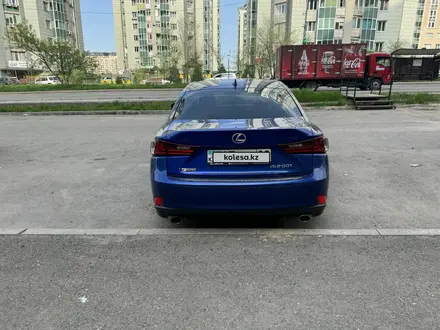Lexus IS 200 2015 года за 12 850 000 тг. в Алматы – фото 4